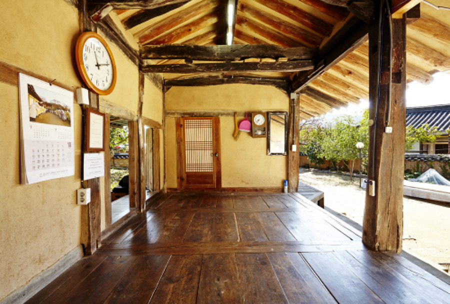 [KOZAZA PICKS] 강변민박 – 안동하회마을의 200년 된 힐링숙소