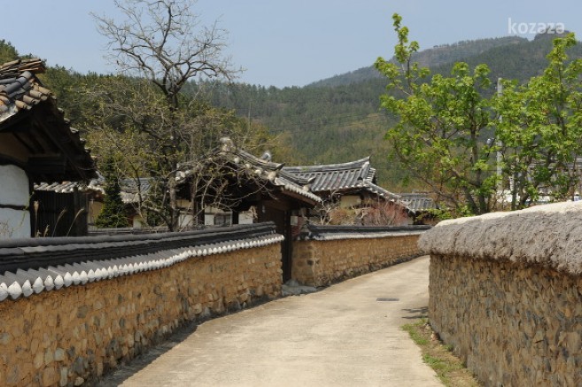 대구 옻골마을: 경주최씨의 집성촌으로 백불고택이 위치한 곳